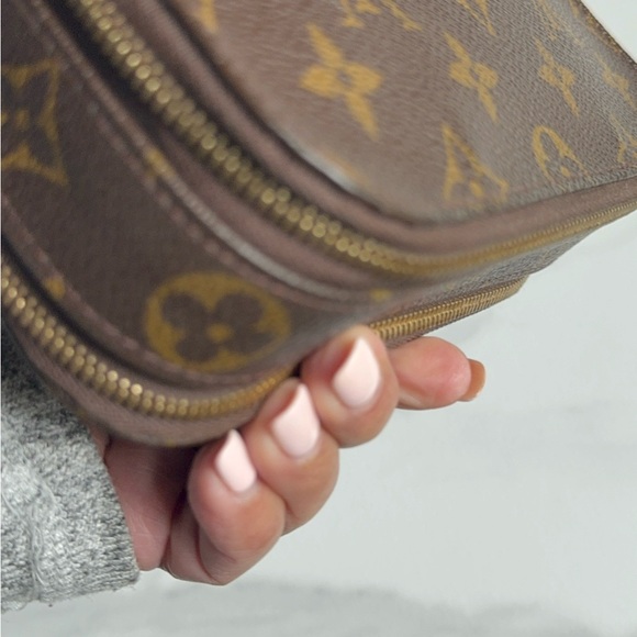 Louis Vuitton Monogram Trousse Blush MG Cosmetic Pouch bag-AUTHENTIC - Picture 6 of 16
